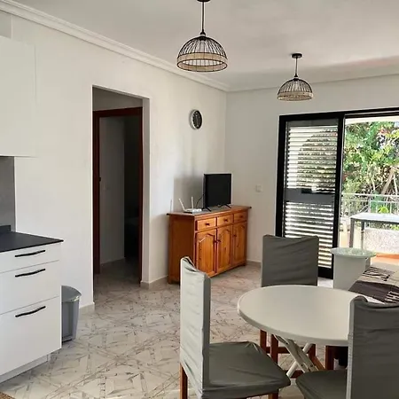Apartment With Outdoor Pool And Air Conditioning In *
